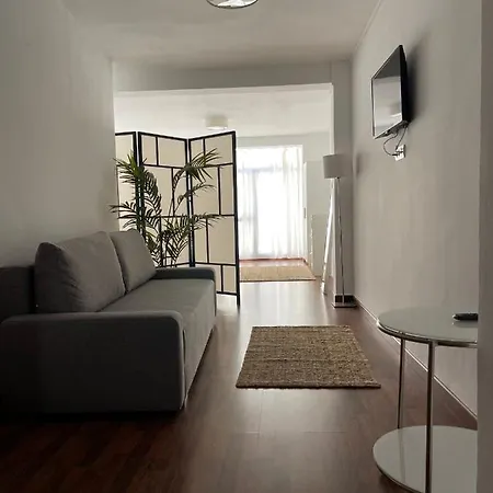 Irua Apartament *